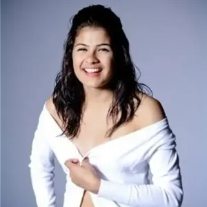 Read more about the article Female Escorts Near Radisson Blu Hotel New Delhi Dwarka