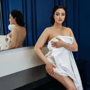 Read more about the article Hire Hot & Sexy Escorts in Dwarka Sector-19